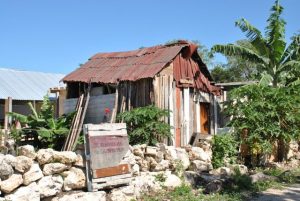 Die Menschen in Cristo Rey leben oft nur in ärmlichen, provisorisch errichteten Hütten.